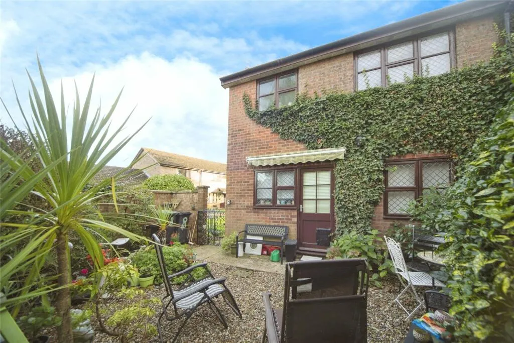 3 bed Semi-Detached