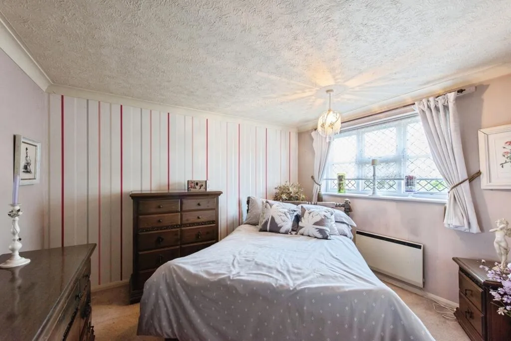 3 bed Semi-Detached