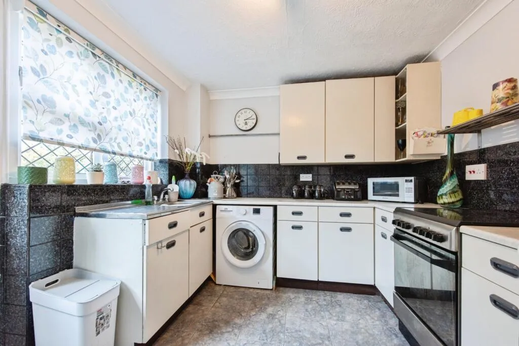 3 bed Semi-Detached