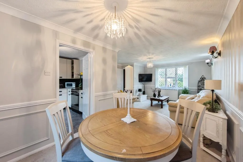 3 bed Semi-Detached