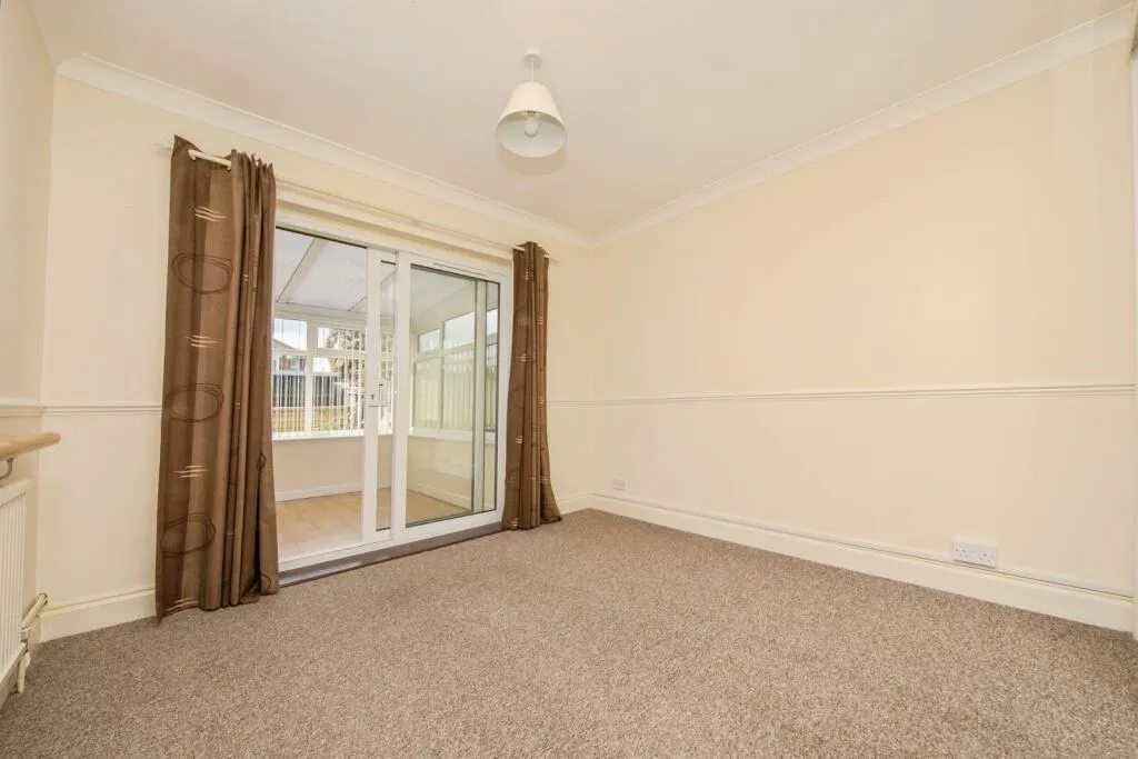 2 bed Semi-Detached Bungalow