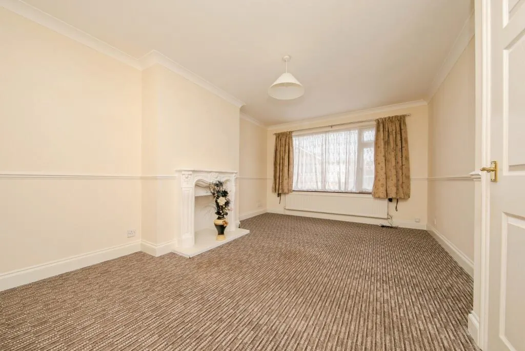 2 bed Semi-Detached Bungalow