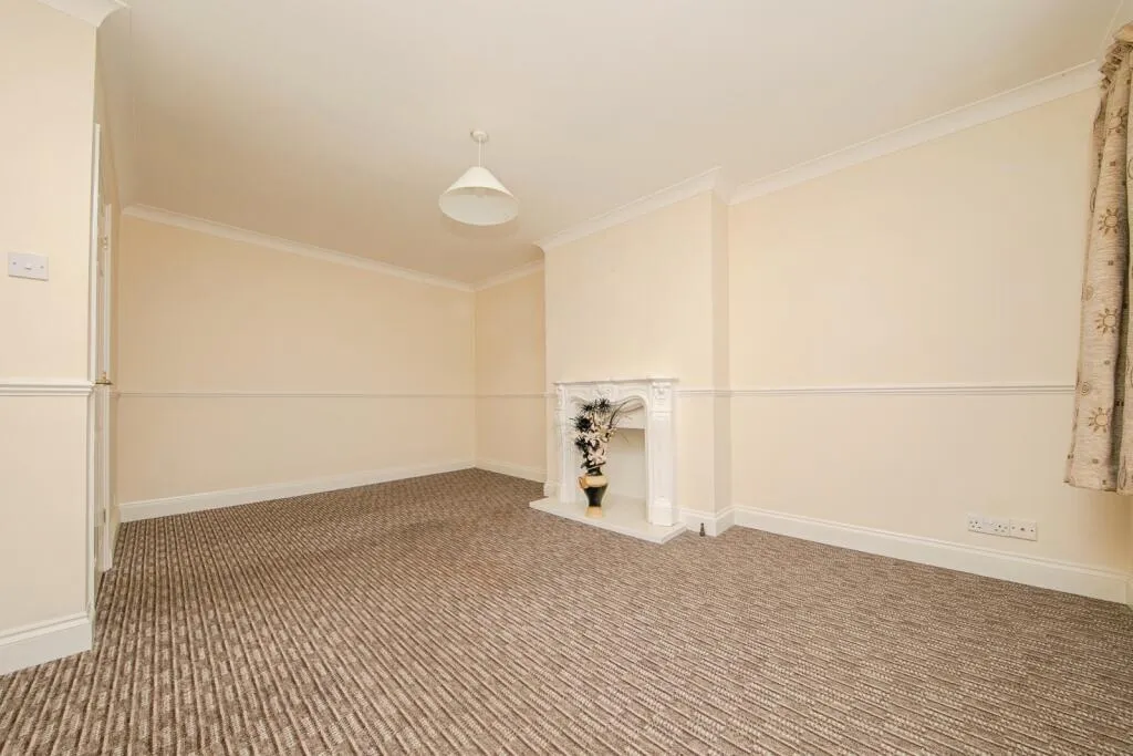 2 bed Semi-Detached Bungalow