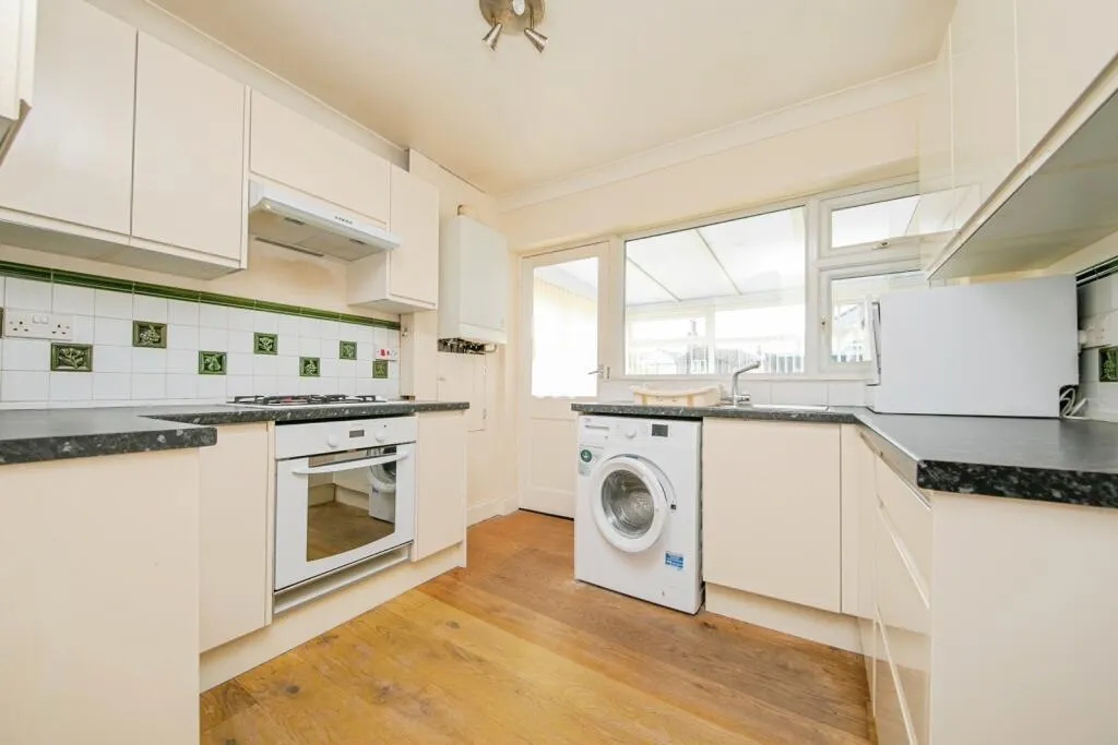 2 bed Semi-Detached Bungalow