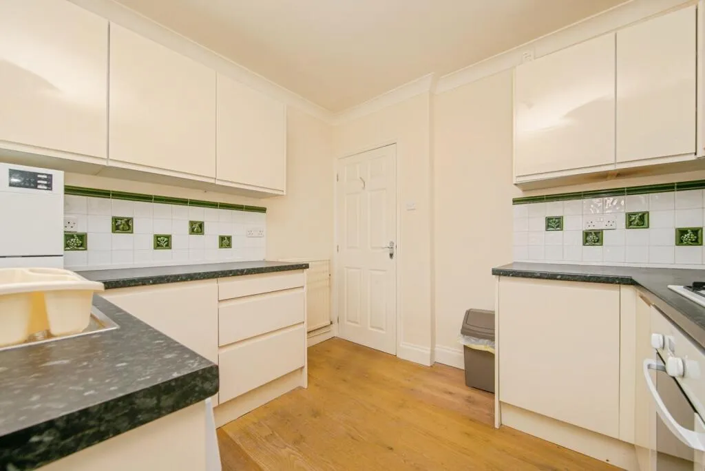 2 bed Semi-Detached Bungalow