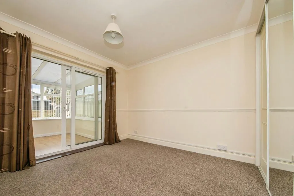 2 bed Semi-Detached Bungalow