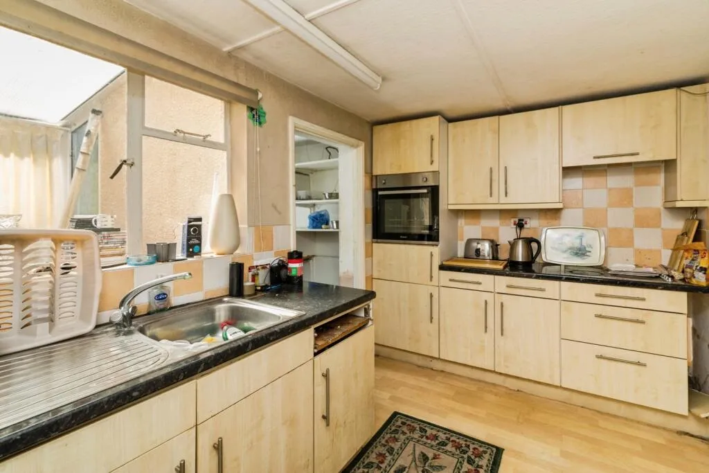 3 bed Semi-Detached