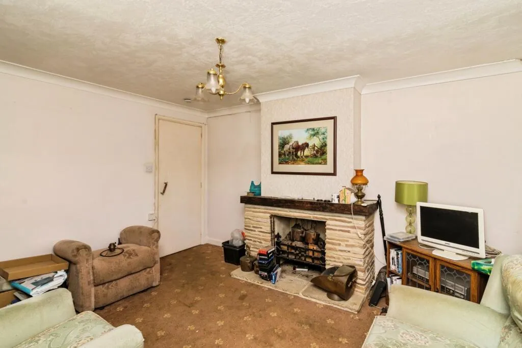 3 bed Semi-Detached