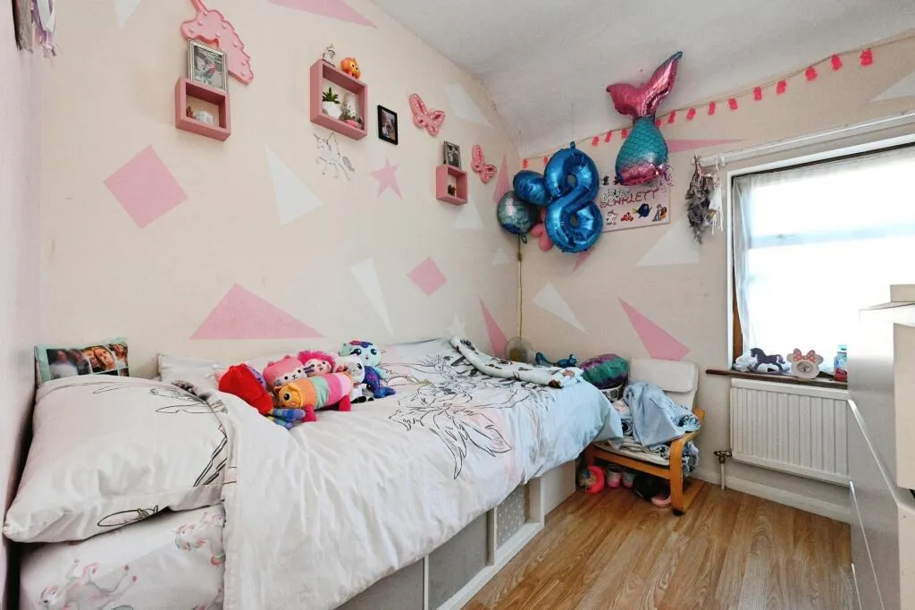 3 bed Terraced