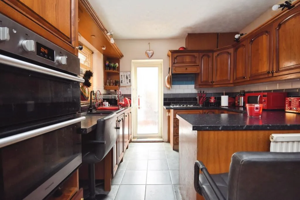 4 bed Semi-Detached