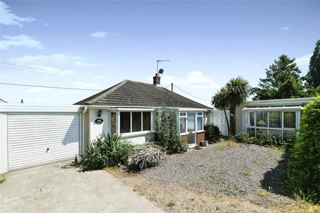2 bed Detached Bungalow