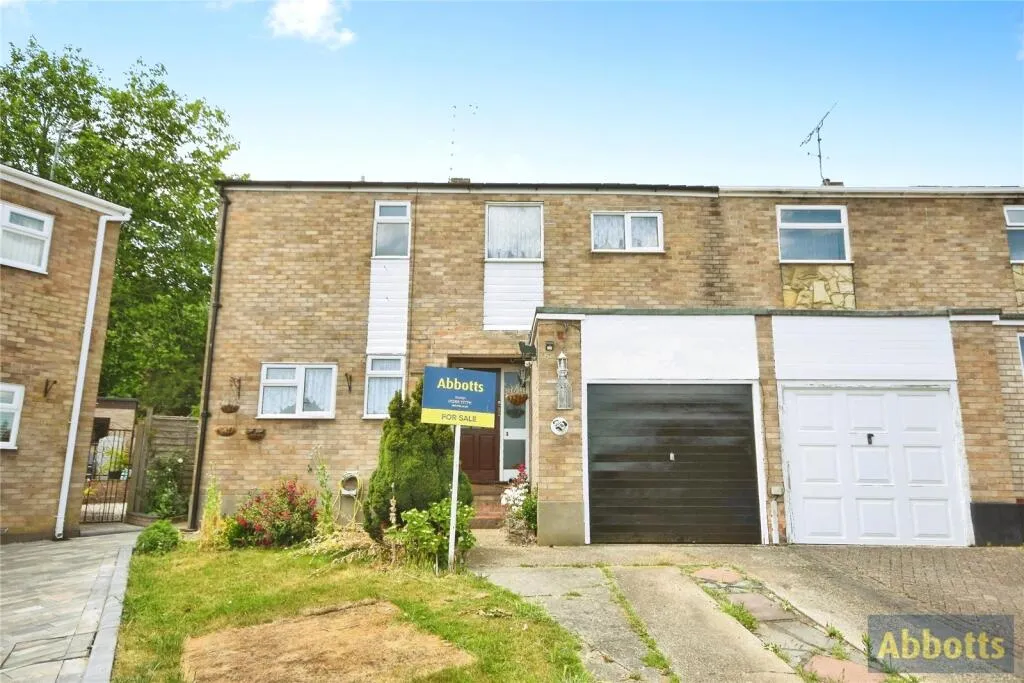 4 bed Semi-Detached