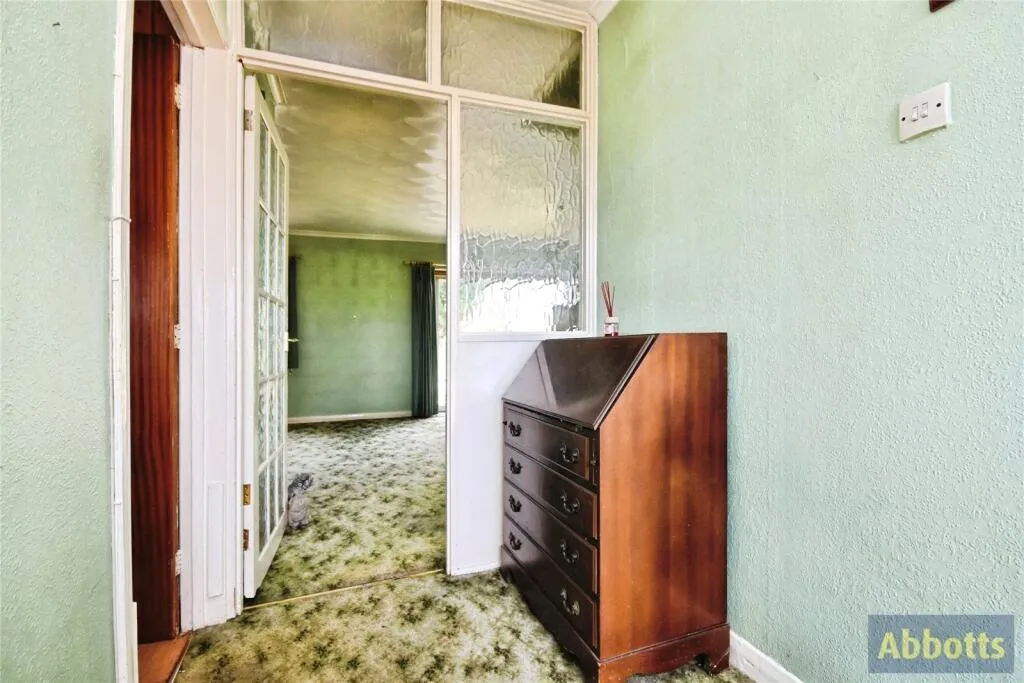 4 bed Semi-Detached