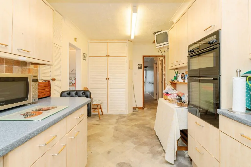2 bed Semi-Detached Bungalow