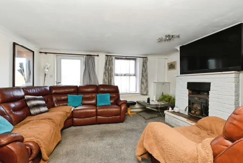 3 bed Cottage