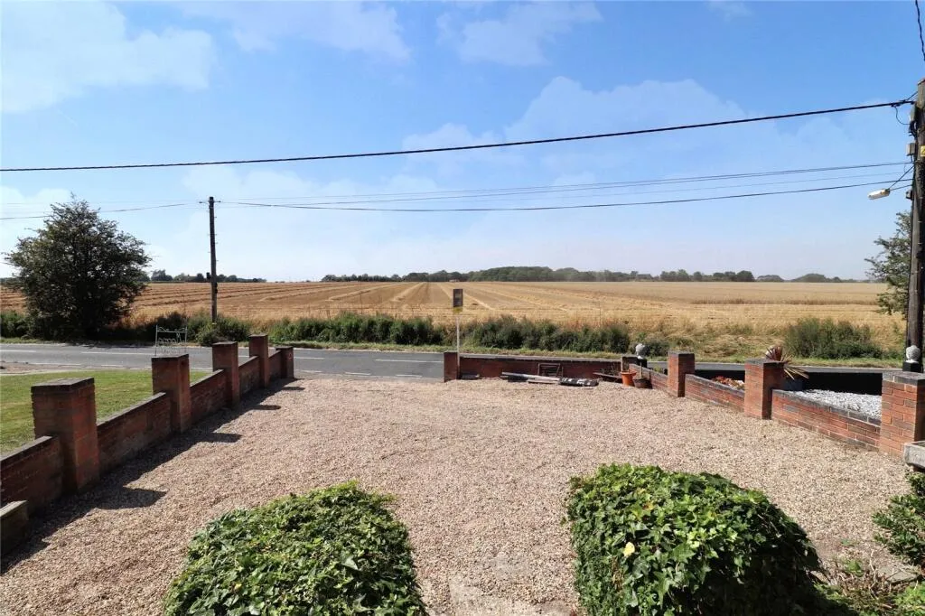 3 bed Semi-Detached