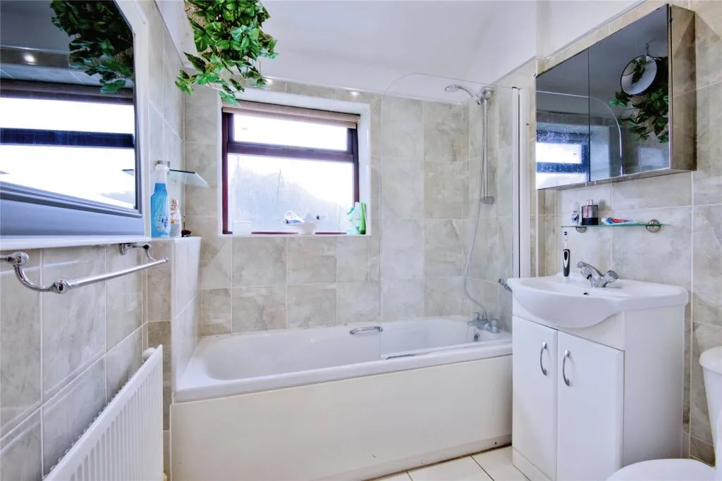 3 bed Semi-Detached
