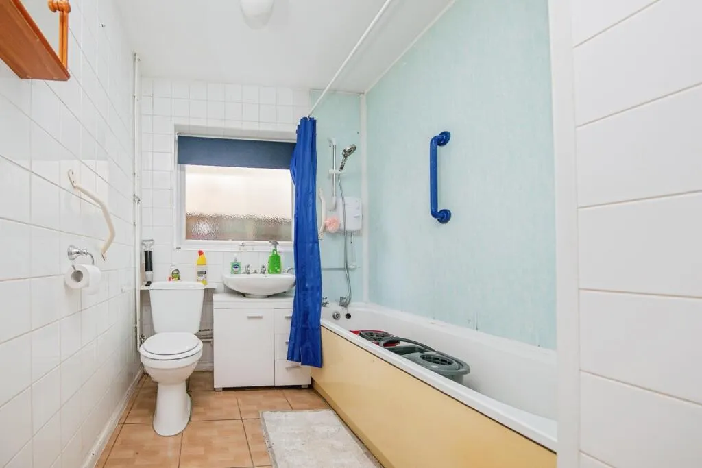 2 bed Detached Bungalow