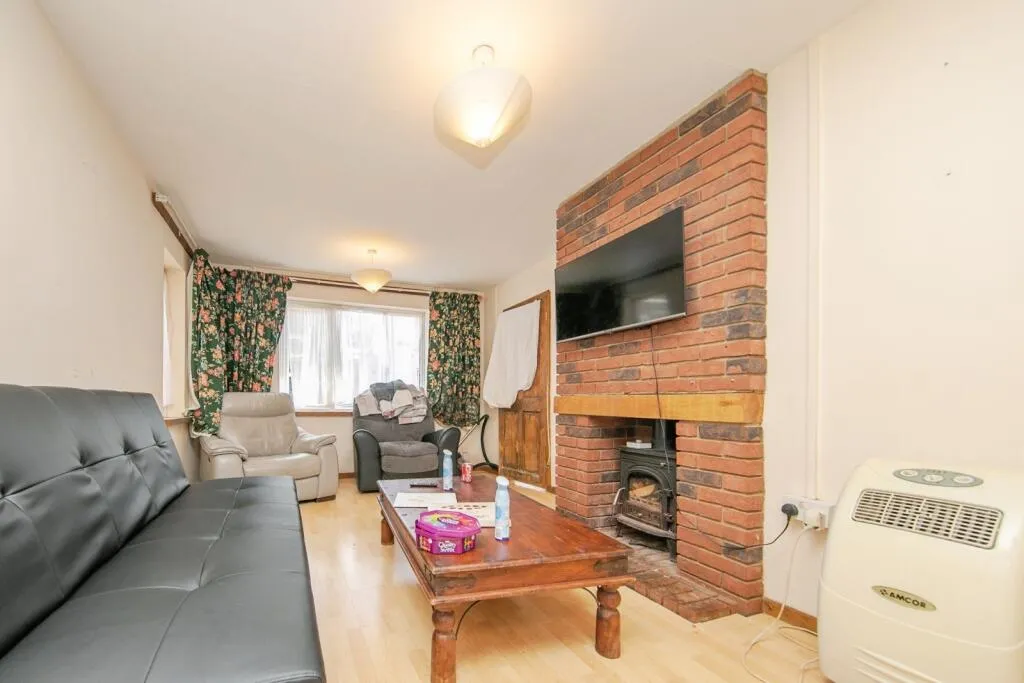 2 bed Detached Bungalow