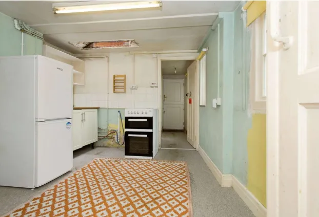 2 bed Character Property
