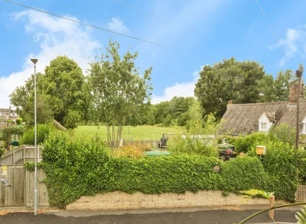 2 bed Character Property