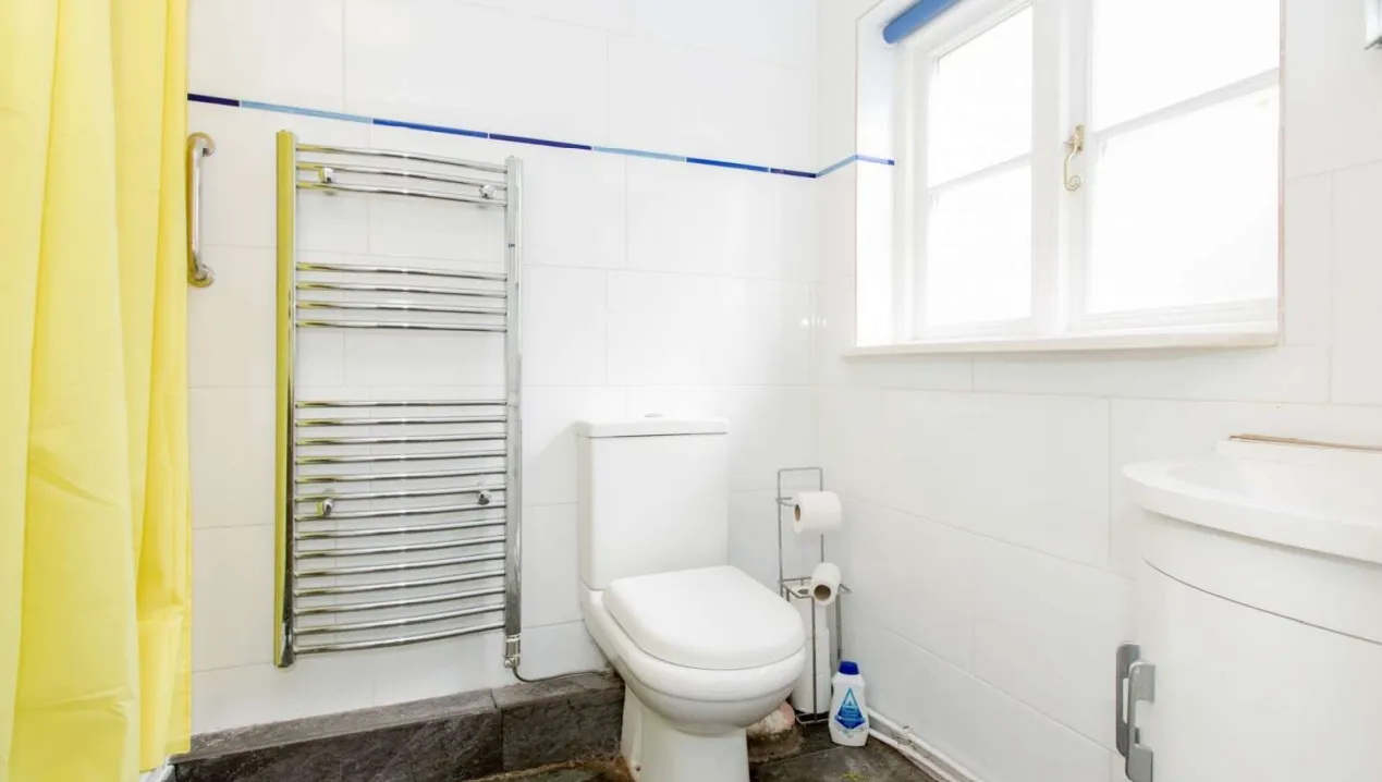 2 bed Character Property