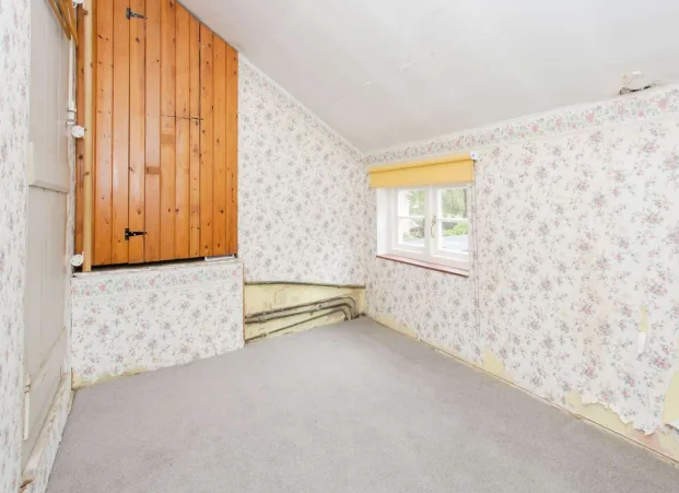2 bed Character Property