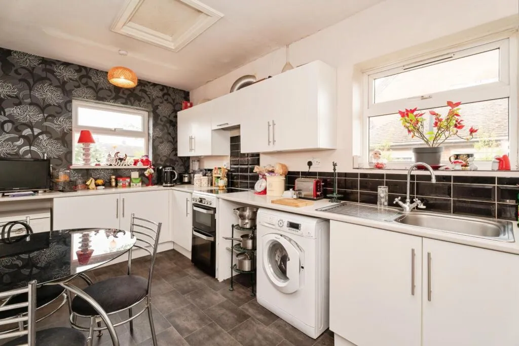3 bed Semi-Detached