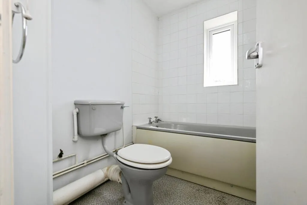 1 bed Maisonette