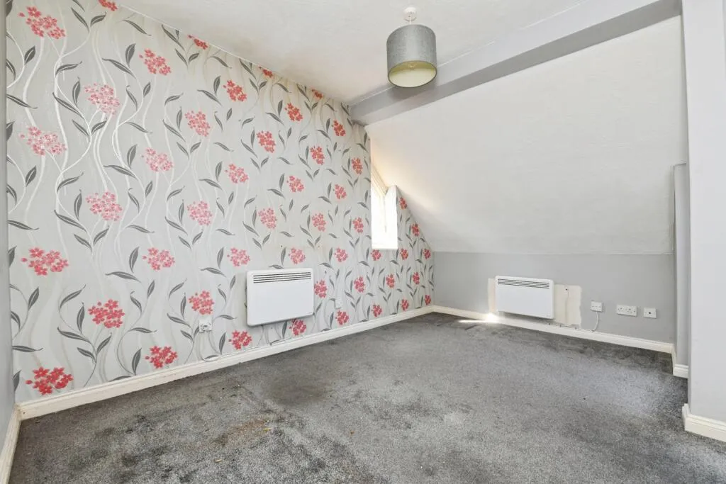 1 bed Maisonette