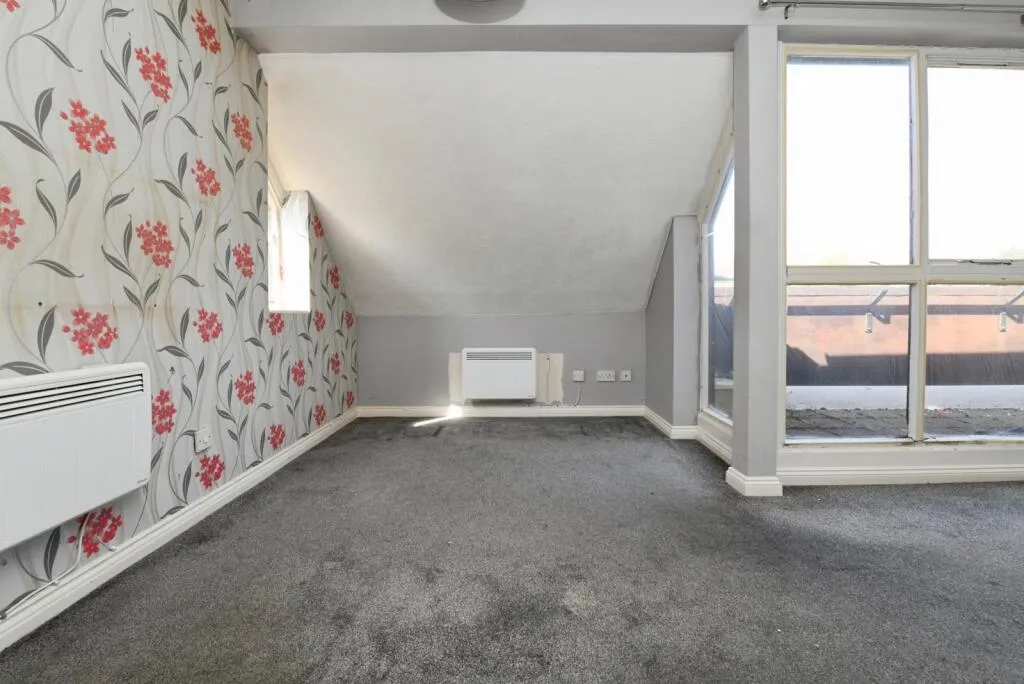 1 bed Maisonette