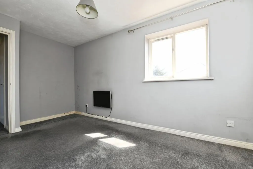 1 bed Maisonette