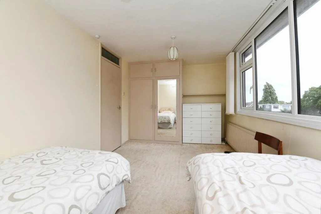 3 bed Terraced