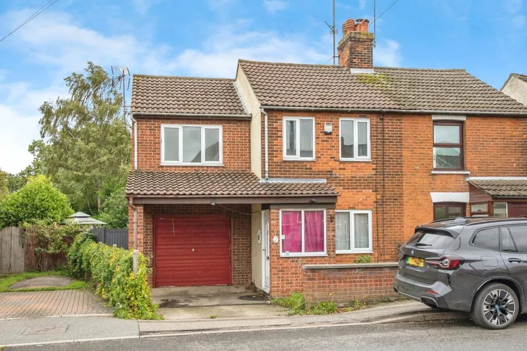4 bed Terraced
