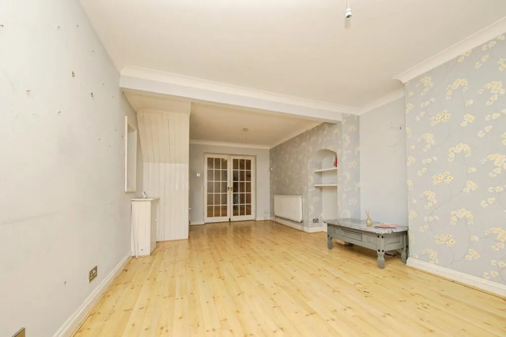 4 bed Terraced