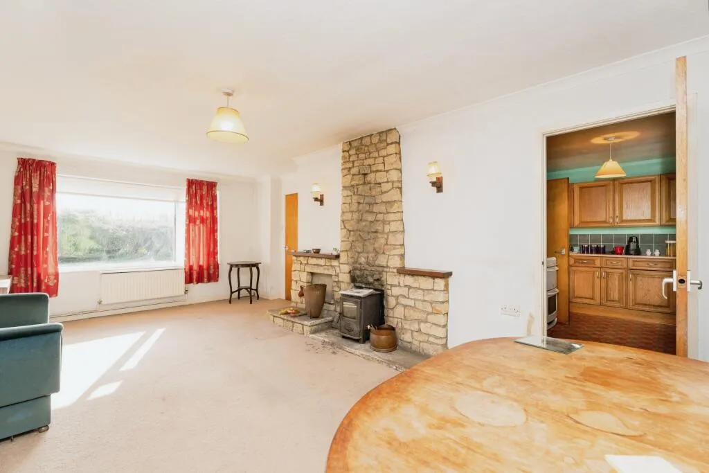 3 bed Bungalow