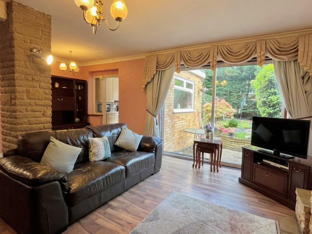 3 bed Semi-Detached
