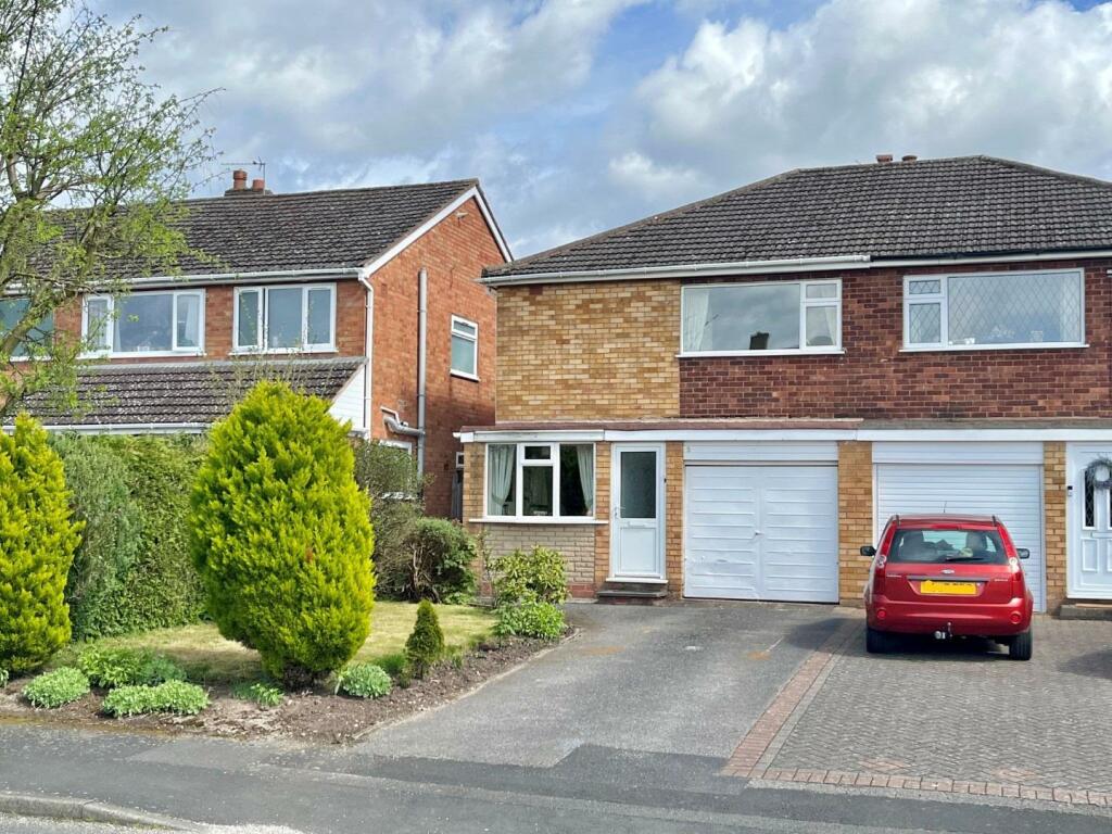 3 bed Semi-Detached