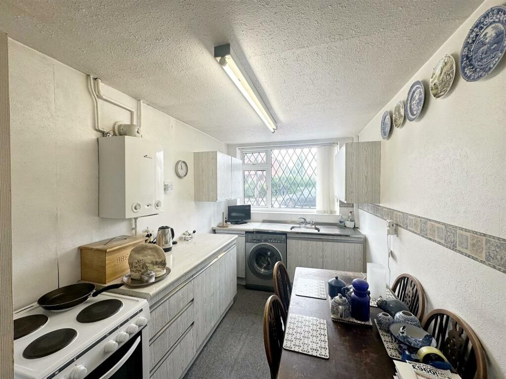 3 bed Semi-Detached