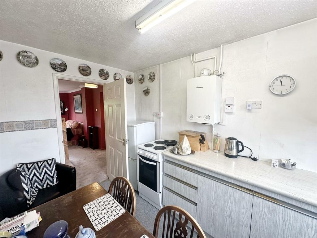 3 bed Semi-Detached