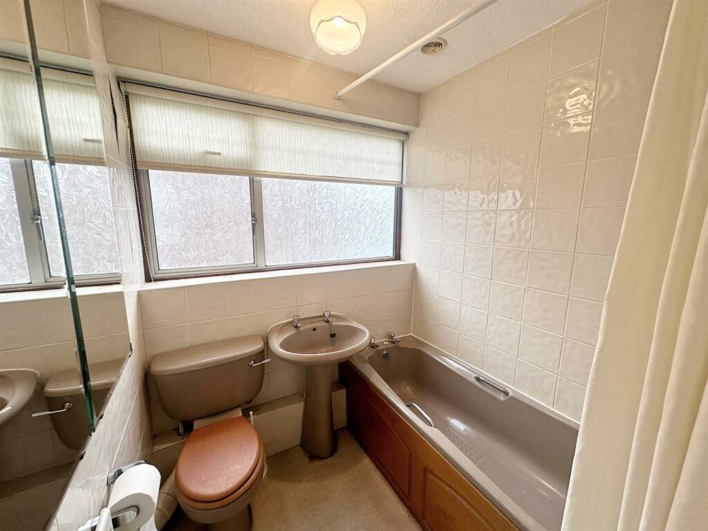 3 bed Semi-Detached