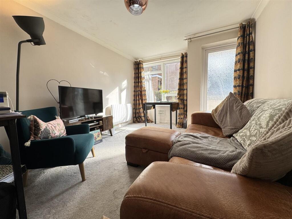 2 bed Apartment