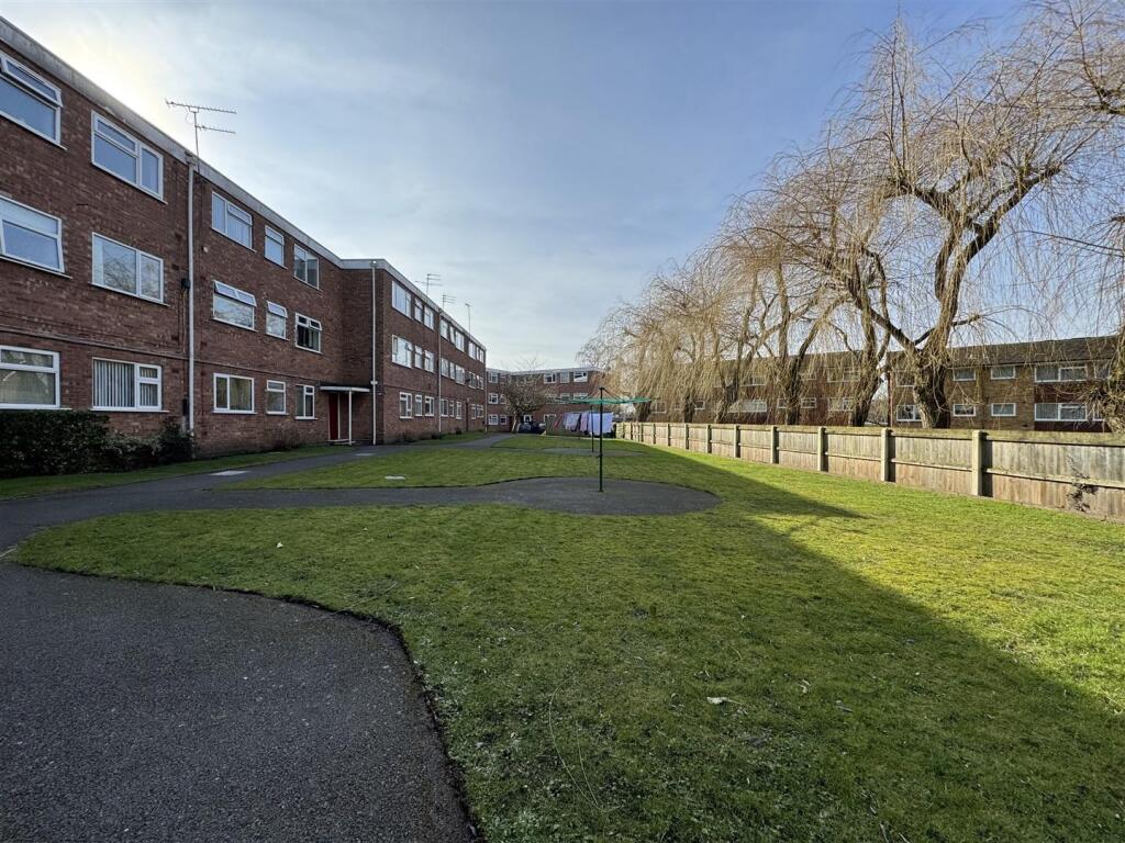 2 bed Apartment