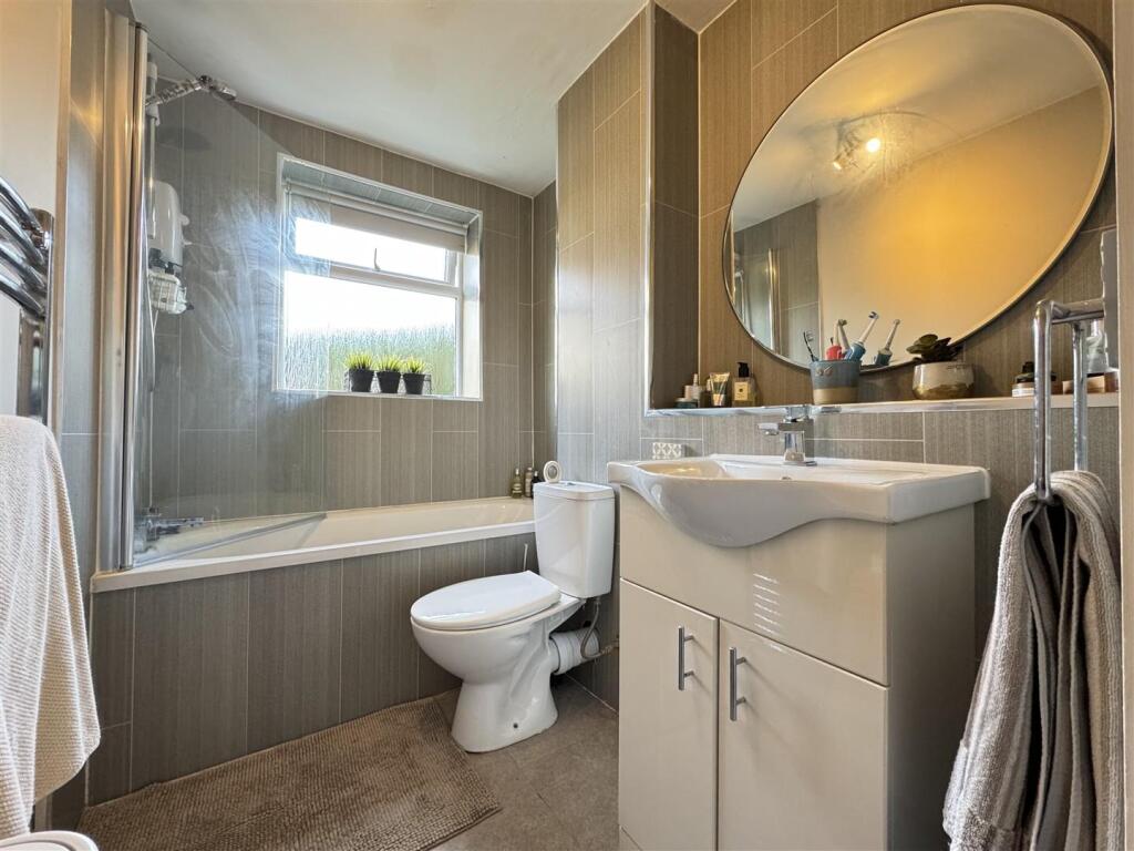 2 bed Apartment