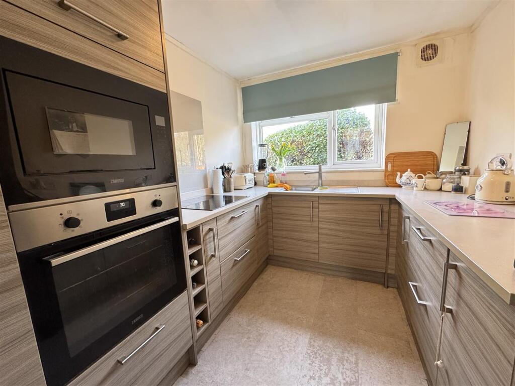 2 bed Apartment