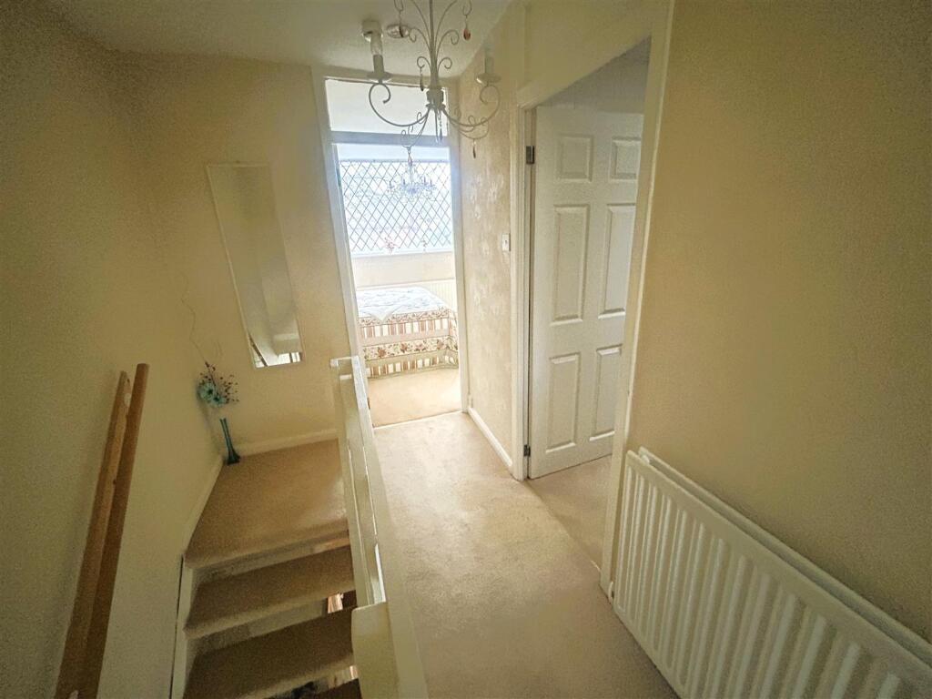 3 bed End of Terrace