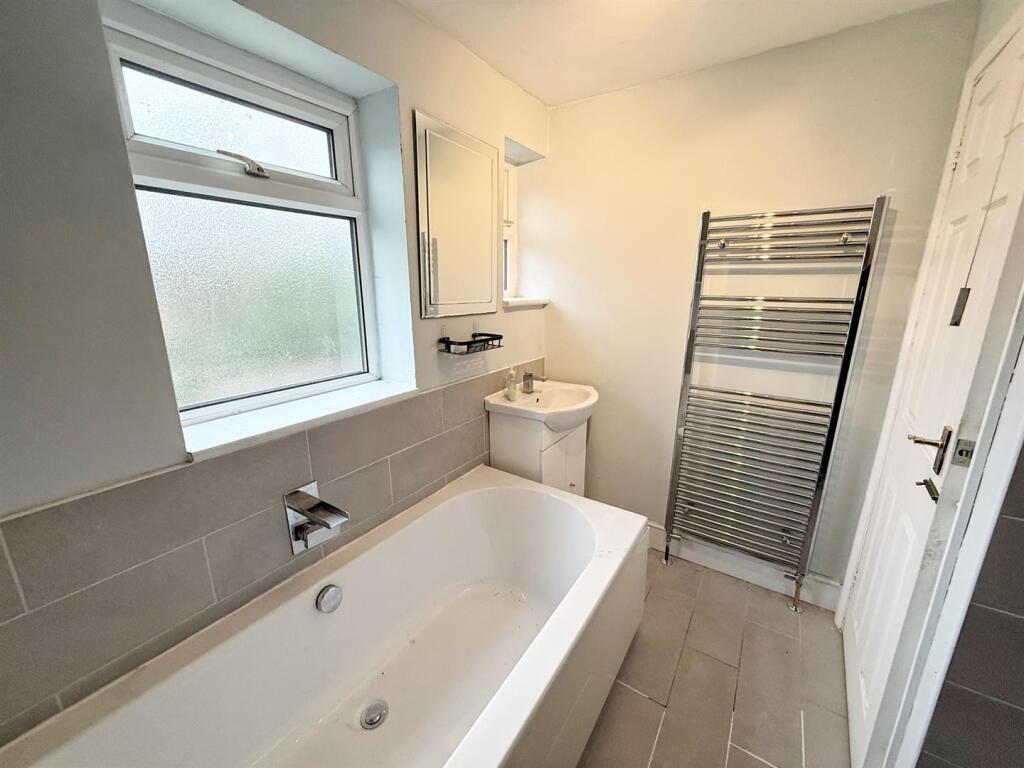 3 bed Semi-Detached