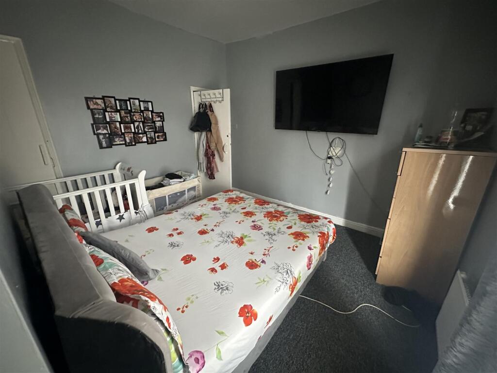 2 bed Terraced