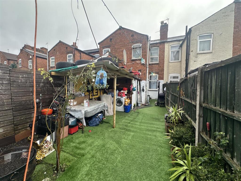 2 bed Terraced