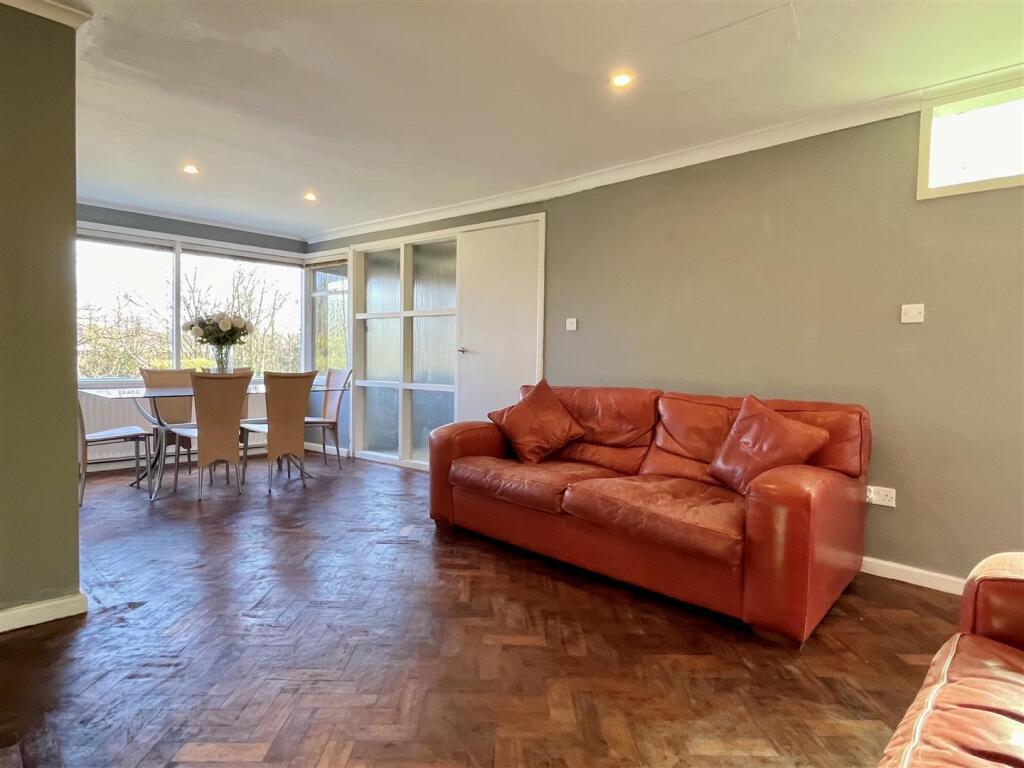 3 bed Detached